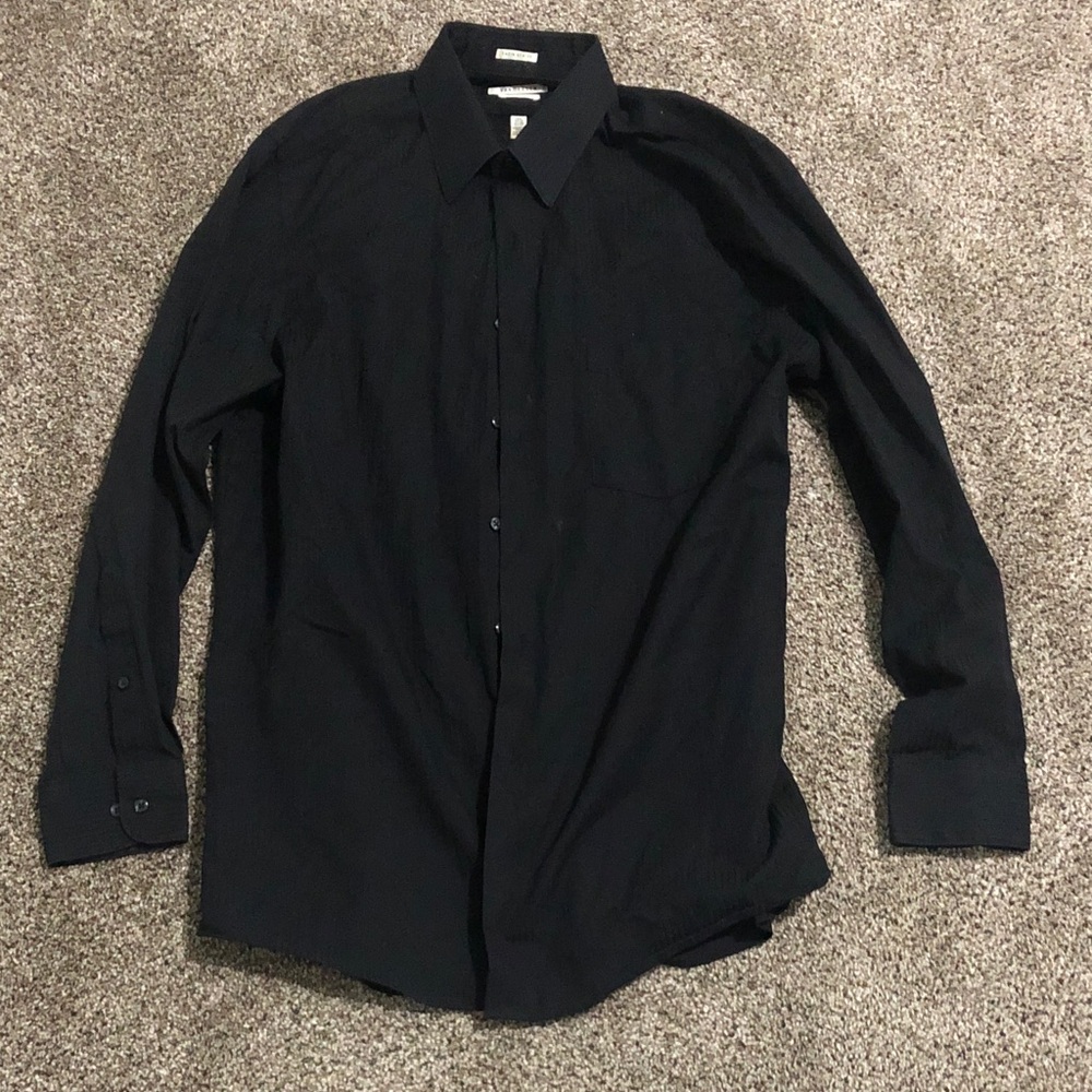 Van Heusen Men's Dark Dress Shirt